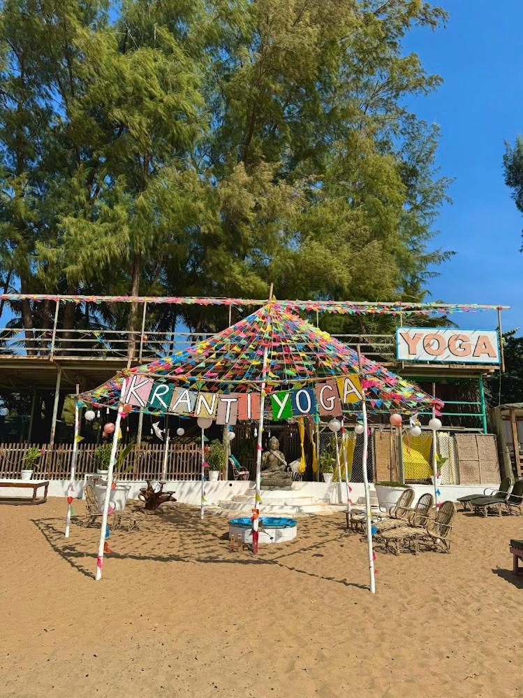 Kranti Yoga Tradition - Beach Resort Patnem Beach Εξωτερικό φωτογραφία